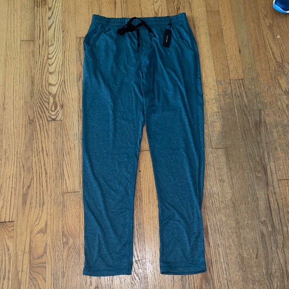 Pants large. - Picture 2 of 5